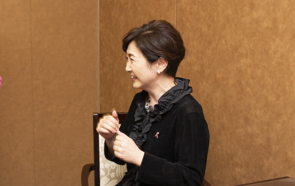 女優 生稲晃子さんにインタビュー 普通に生きることが 最も尊い生き方 モモなび